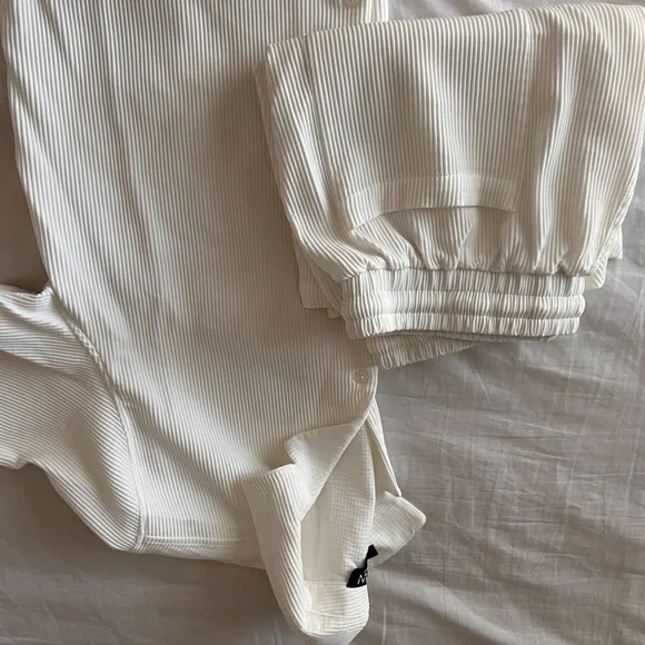 White Striped Casual Set - Picture 3 of 6